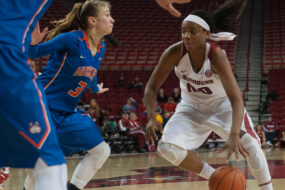 Jackson Scores 34; Arkansas 101 In Win Arkansas Razorbacks